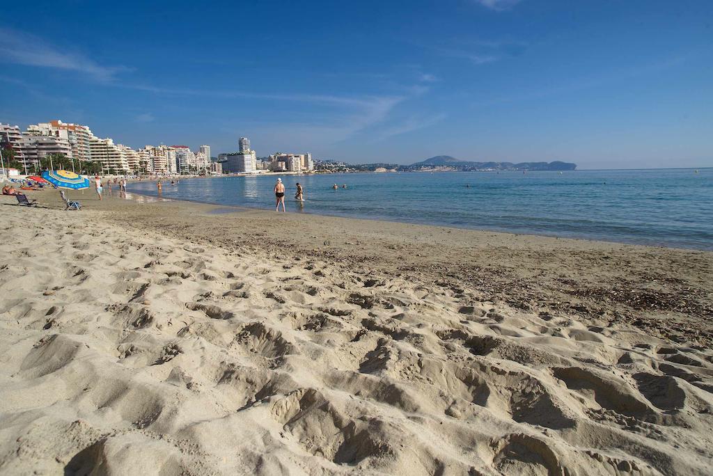 شقة Sea Front Voramar Fibra Wifi كاليبي الغرفة الصورة
